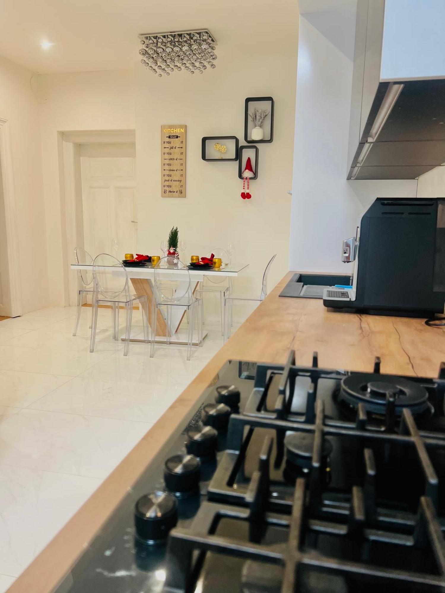 Wenceslas Square Apartment 150 M2 Прага Екстериор снимка