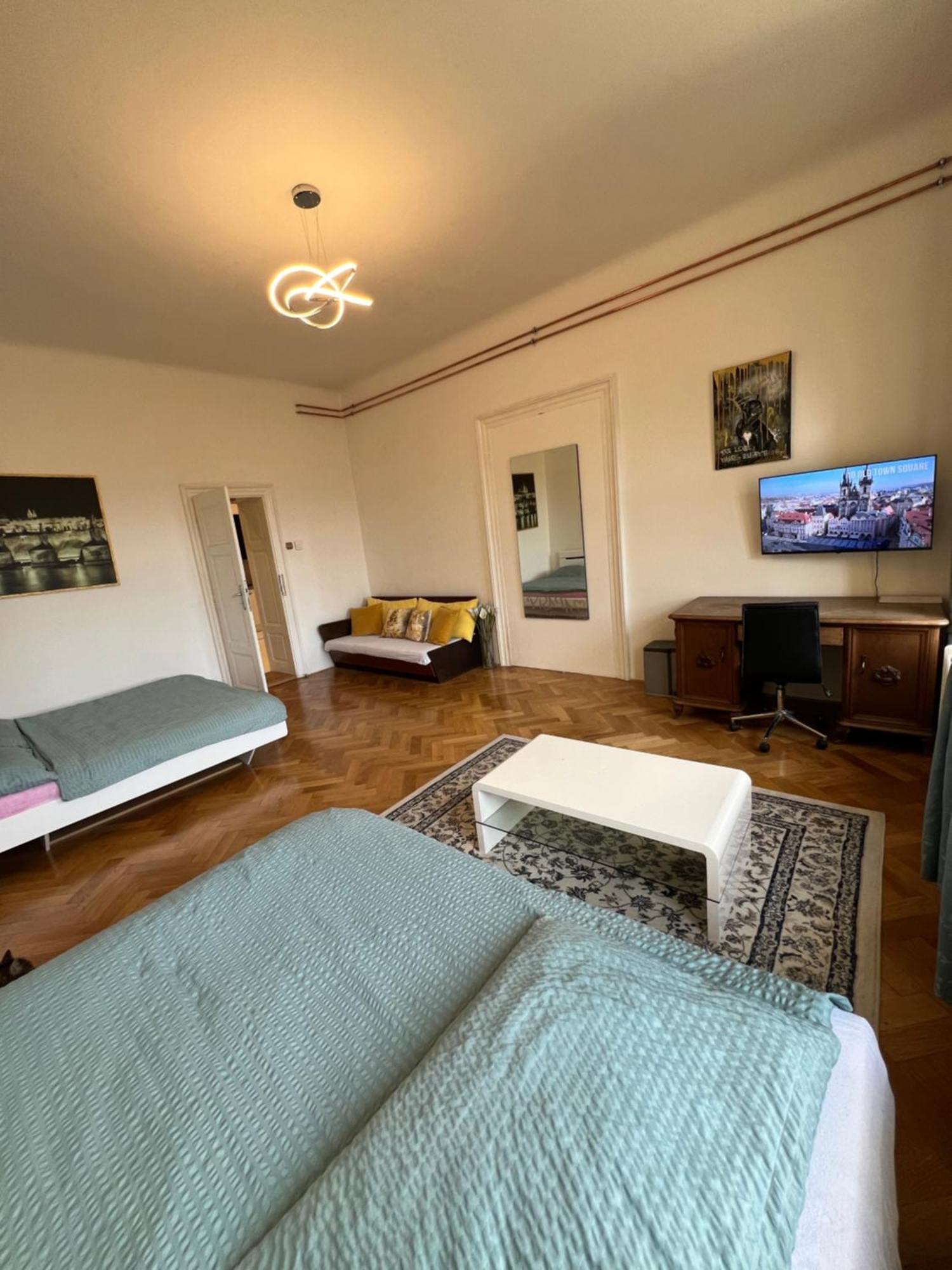 Wenceslas Square Apartment 150 M2 Прага Екстериор снимка