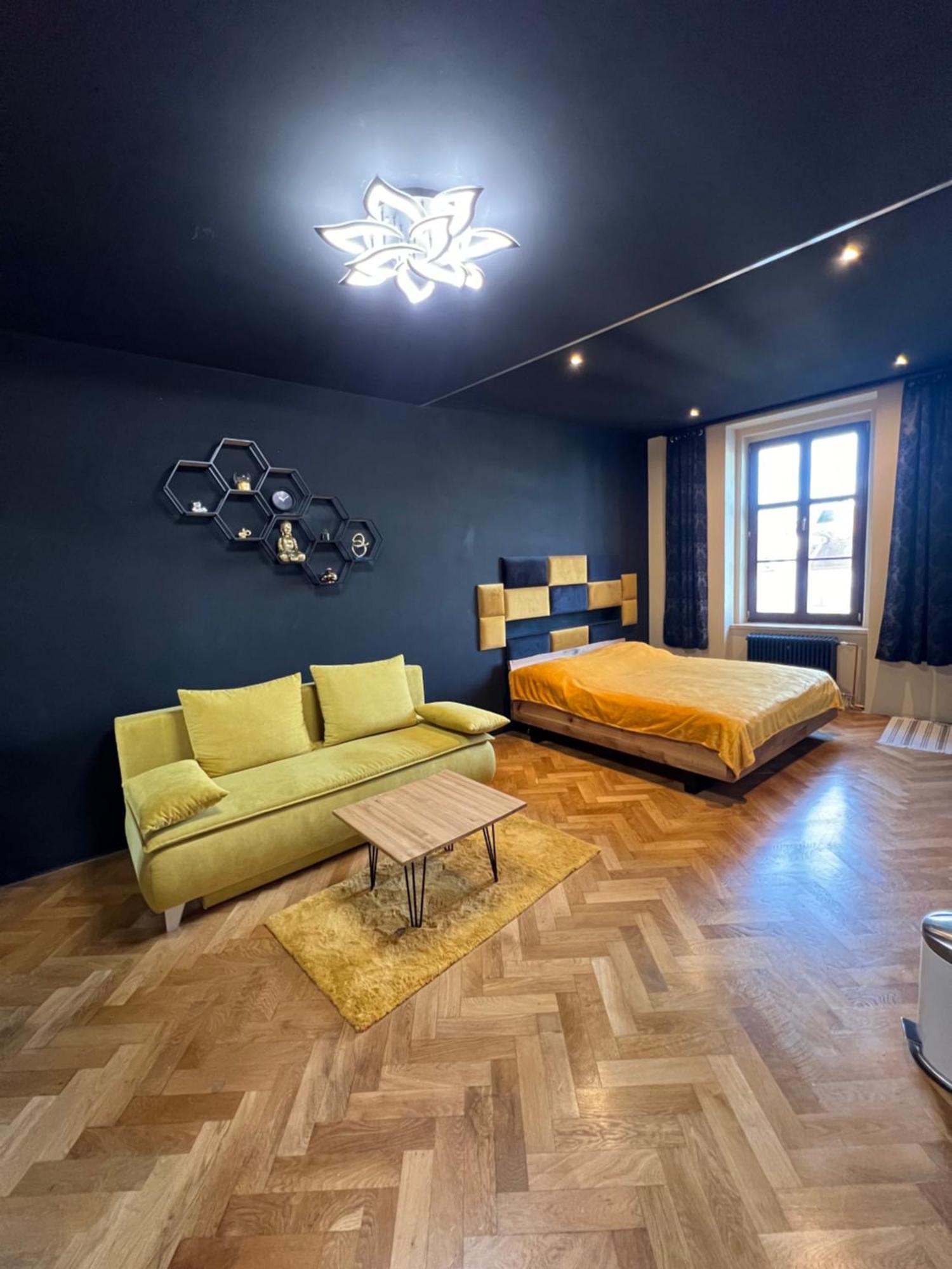 Wenceslas Square Apartment 150 M2 Прага Екстериор снимка