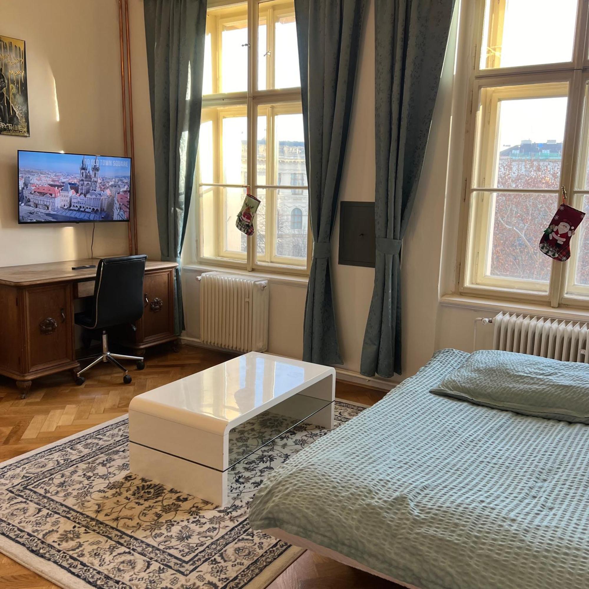 Wenceslas Square Apartment 150 M2 Прага Екстериор снимка